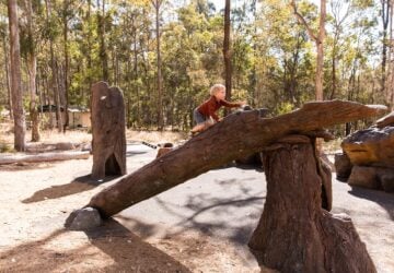 nature play at karawatha park